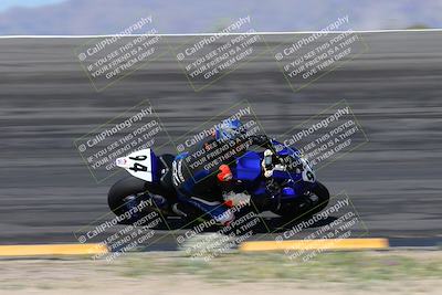 media/Apr-05-2024-Apex Assassins-CVMA Friday Practice (Fri) [[ee2ef04f2b]]/3-Racer 2/Session 3 (Bowl Speed Pans)/